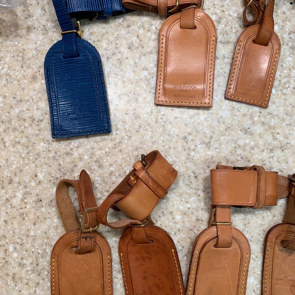 Louis Vuitton luggage tags AVAILABLE - Picture 3 of 8
